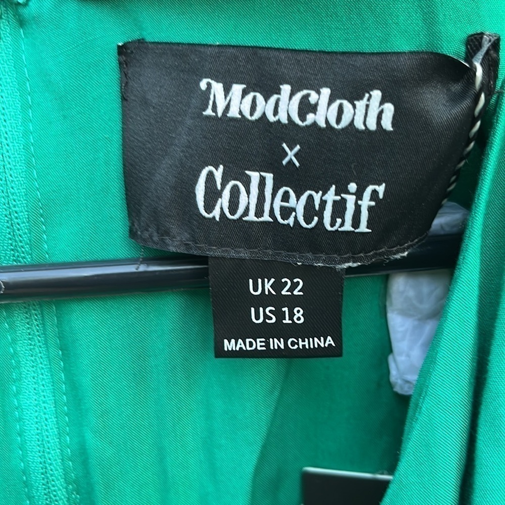 NWT ModCloth x Collectif Titti Playsuit Shorts Romper - Picture 5 of 11